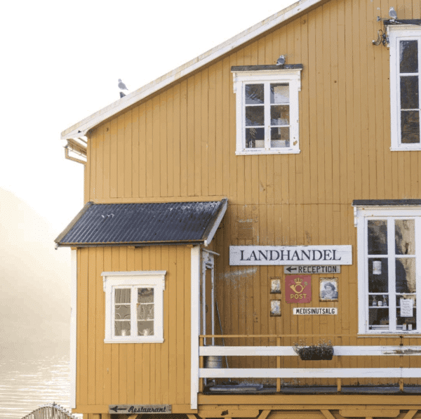 Landhandel - Nusfjord Arctic Resort